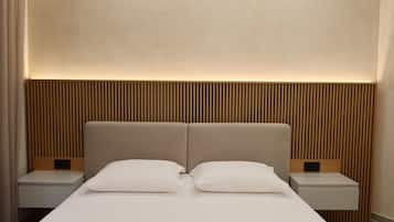 1 bedroom, blackout curtains, soundproofing, iron/ironing board
