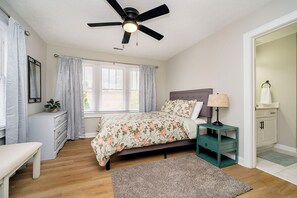 2 間睡房、書桌、免費 Wi-Fi、床單