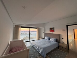 2 Schlafzimmer, Schreibtisch, Bügeleisen/Bügelbrett, kostenloses WLAN