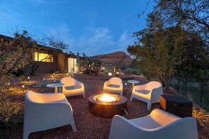 Property grounds - Elevate Your Stay In This Designer Home With Amazing Views! Backyard Jenga! (Sedona)
