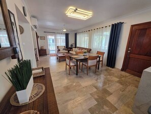 Interior - Villa Mare A6 (on the beach Bavaro) Los Corales (Punta Cana)