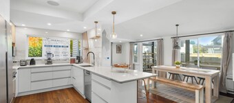 City Calm Retreat and A Peaceful Family Haven