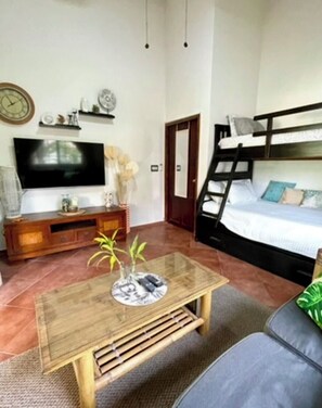 1 chambre, fer et planche à repasser, Wi-Fi, draps fournis