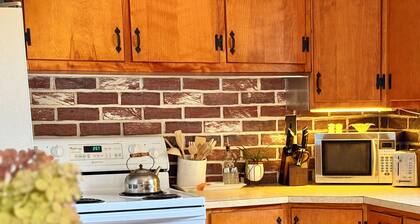 Spacious 3-bedroom apartment with AC, WiFi in Numidia Near Knoebels & Dragstrip