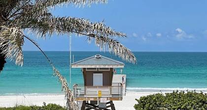 CD Shorewalk -Pool, Tennis, Pickle ball, near Beaches Anna Maria Island and IMG