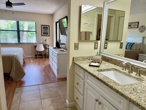 2 chambres, bureau, fer et planche à repasser, Wi-Fi gratuit