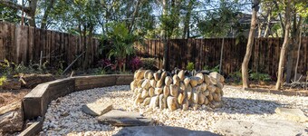 Southern Charm w/Modern Comfort in peaceful Jacksonville