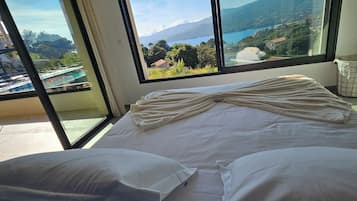 5 chambres, lit parapluie, Wi-Fi gratuit, draps fournis