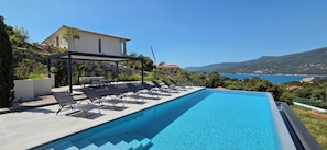 Outdoor pool, a heated pool - Villa Haut Standing Stella Di Mare panoramic view (Propriano)