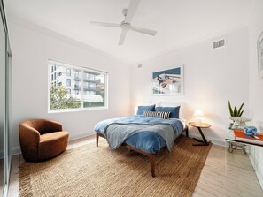 1 chambre, fer et planche à repasser, Wi-Fi, draps fournis