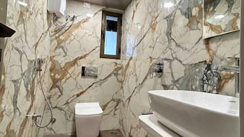 Apartemen Comfort, pemandangan kota | 2 kamar tidur dan Wi-Fi gratis