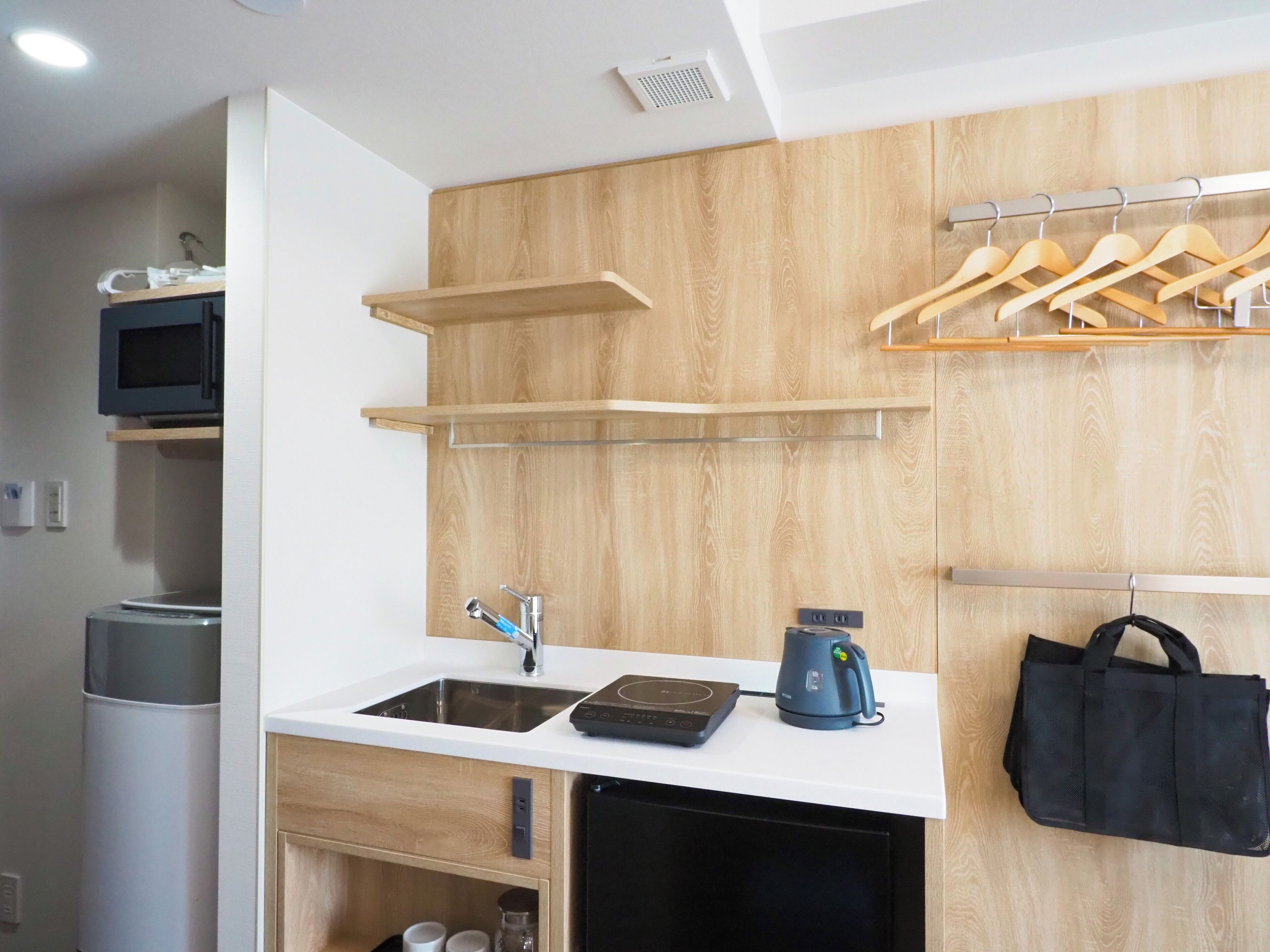 Chambre Double, non-fumeurs (Kitchen,washing machine,microwave) | Cuisine privée | Réfrigérateur, micro-ondes, congélateur