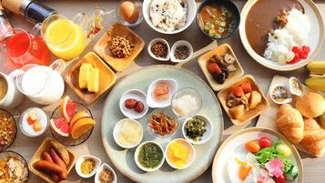 Colazione a buffet, servita tutte le mattine (1500 JPY a persona)