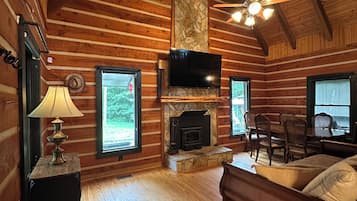 Smart TV, fireplace