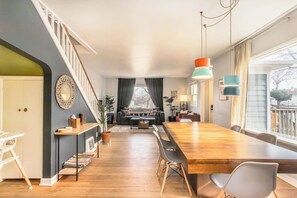 Imagen sin descripción, 3 de 22, botón