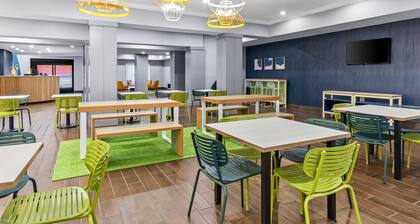 Spark by Hilton Cincinnati Fairfield