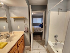 Hair dryer, towels, toilet paper - This condo is a combination of two side-by-side condos with an adjoining door. (Biloxi)