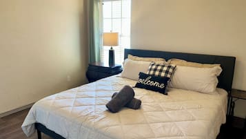 4 bedrooms, iron/ironing board, free WiFi, bed sheets
