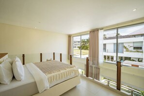 Deluxe Villa, 1 Yatak Odası, Veranda, Havuz Manzaralı | 1 yatak odası, Mısır pamuklu çarşaf takımı, kaliteli yatak takımı 