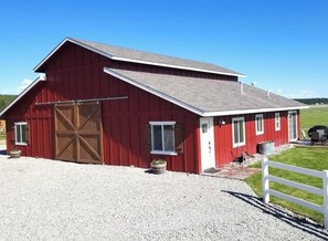 Exterior - Charming Countryside 1 Bedroom Barn Suite Getaway in Fabulous Whitefish, MT (Whitefish)