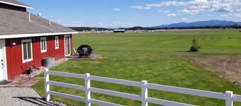 Charming Countryside 1 Bedroom Barn Suite Getaway in Fabulous Whitefish, MT