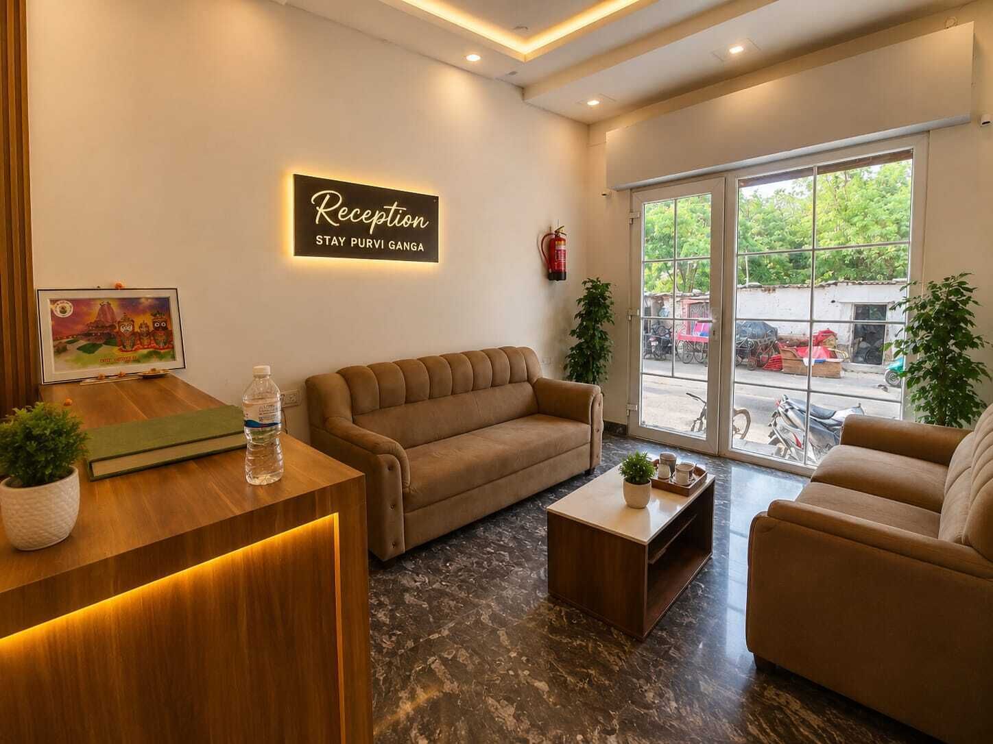 Desk, laptop workspace, free WiFi