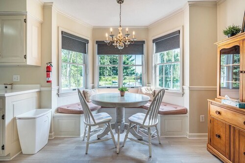 Country Cottage is a charming rental located in Apple Creek, OH.