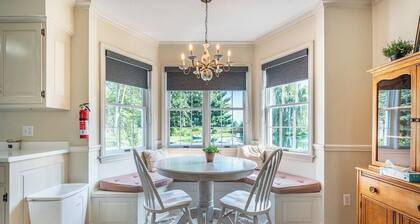 Country Cottage is a charming rental located in Apple Creek, OH.