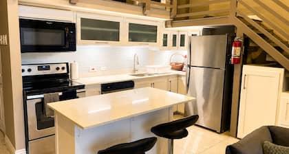 -20% One Woodbrook Place 1BR Condo in amazing Port of Spain