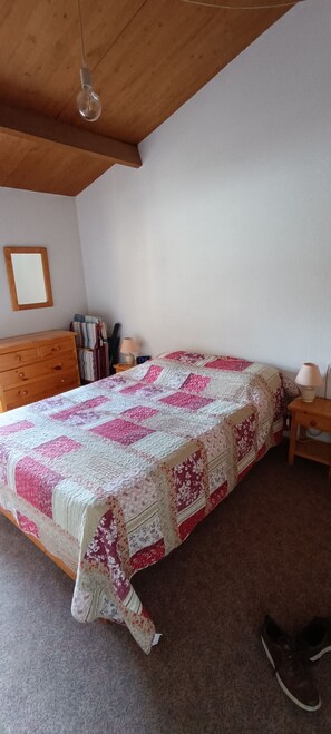 3 camere, ferro/asse da stiro, culla da viaggio