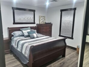 2 bedrooms, WiFi, bed sheets