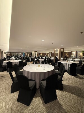 Banquet hall - Vermillion Hotel (Iloilo)