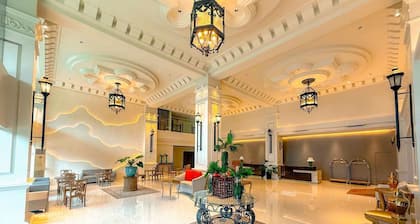 Vermillion Hotel