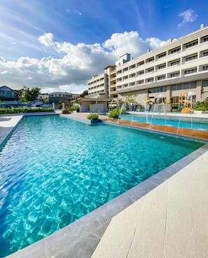 2 outdoor pools, open 6:00 AM to 6:00 PM, free cabanas