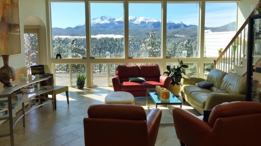 Pikes Peak Paradise Bed and Breakfast