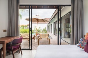 Deluxe-villa - 4 soveværelser - privat pool - udsigt til pool | 4 soveværelser, premium-sengetøj, pengeskab på værelset