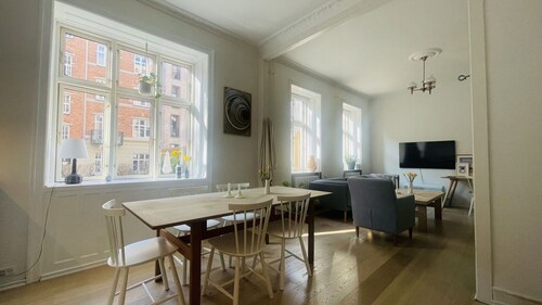City Apartment in Frederiksberg with 2 bedrooms sleeps 4