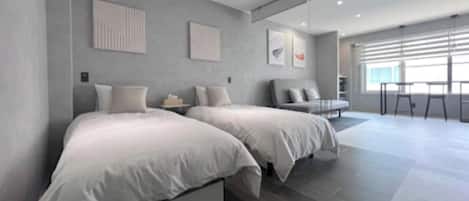 1 habitación, escritorio, tabla de planchar con plancha y wifi gratis