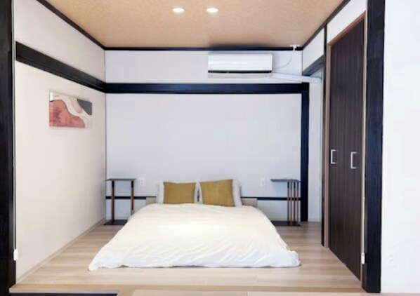 2 bedrooms, desk, iron/ironing board, free WiFi