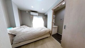 1 bedroom, free WiFi, bed sheets