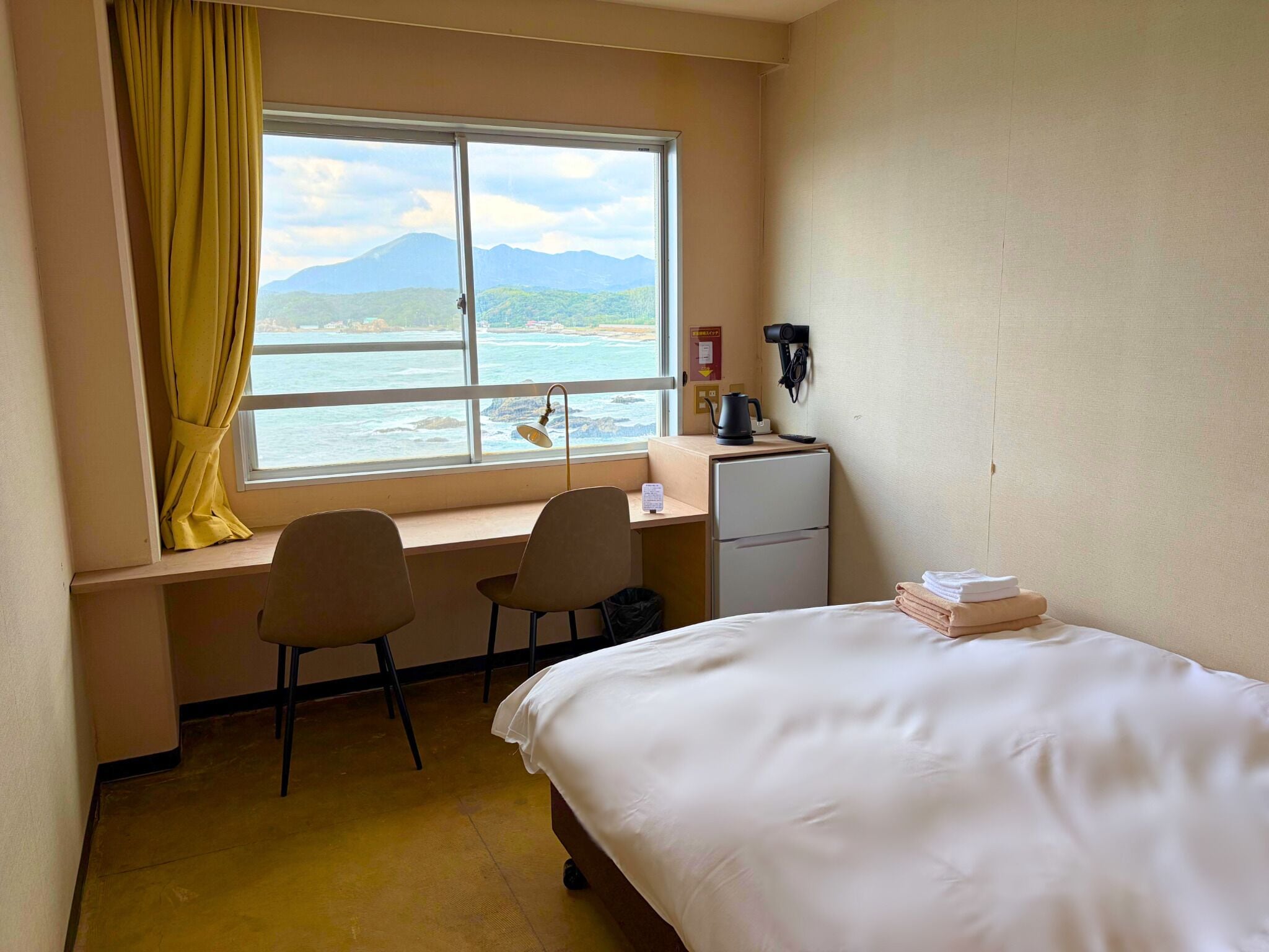 Habitació doble | Wifi gratuïta i roba de llit 