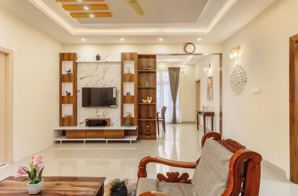 TV - The Cosmopolitan (Bengaluru)