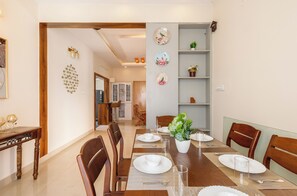 Interior - The Cosmopolitan (Bengaluru)