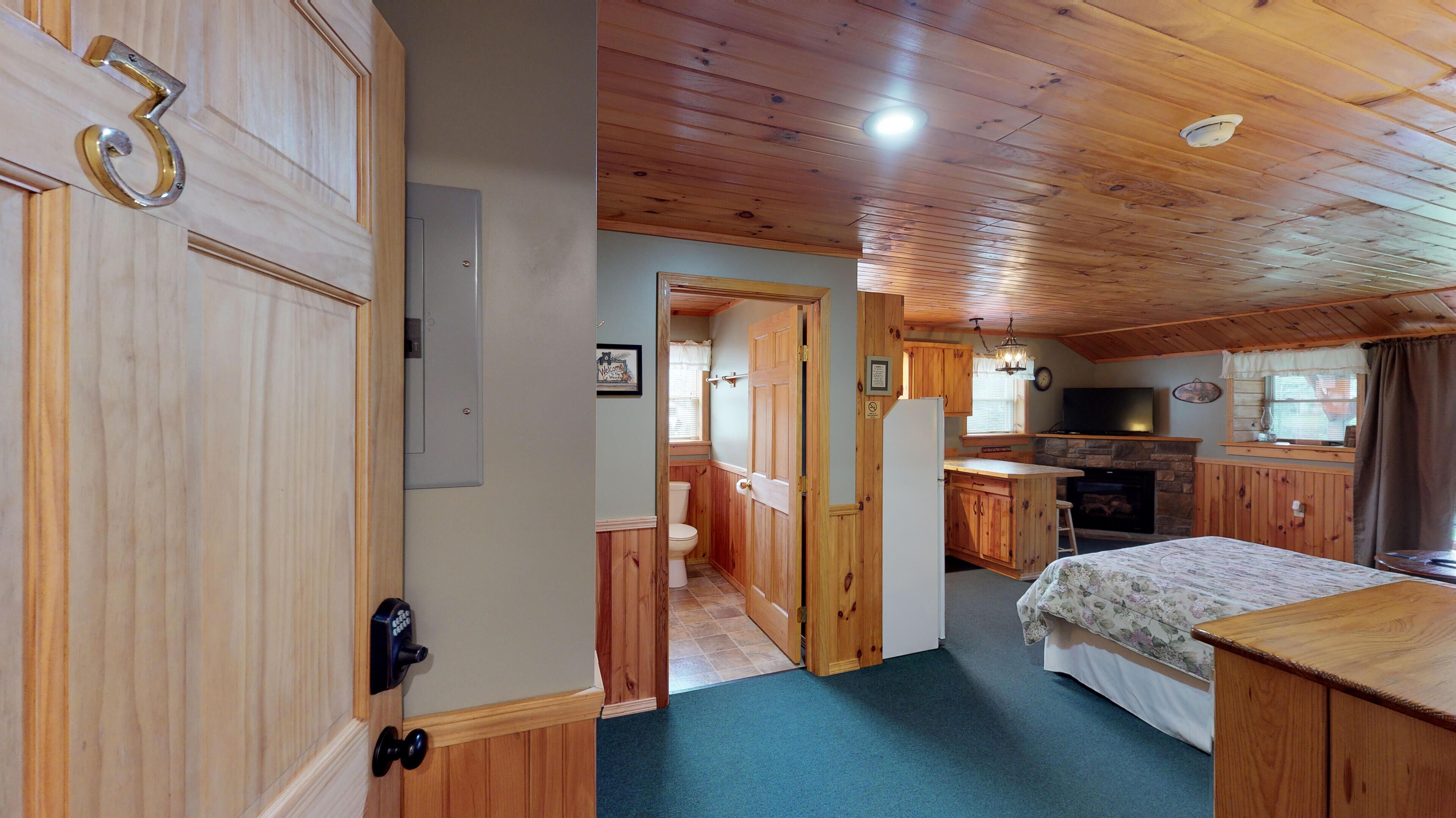 1 bedroom, internet, bed sheets