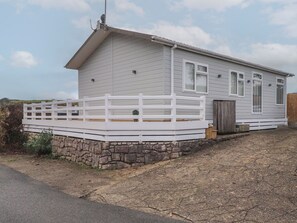 Exterior - The Warren M5 (Pwllheli)