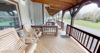Cozy lodge 1 bedroom and AC, WiFi Cherry Springs, PA Grand Canyon & Pinecreek
