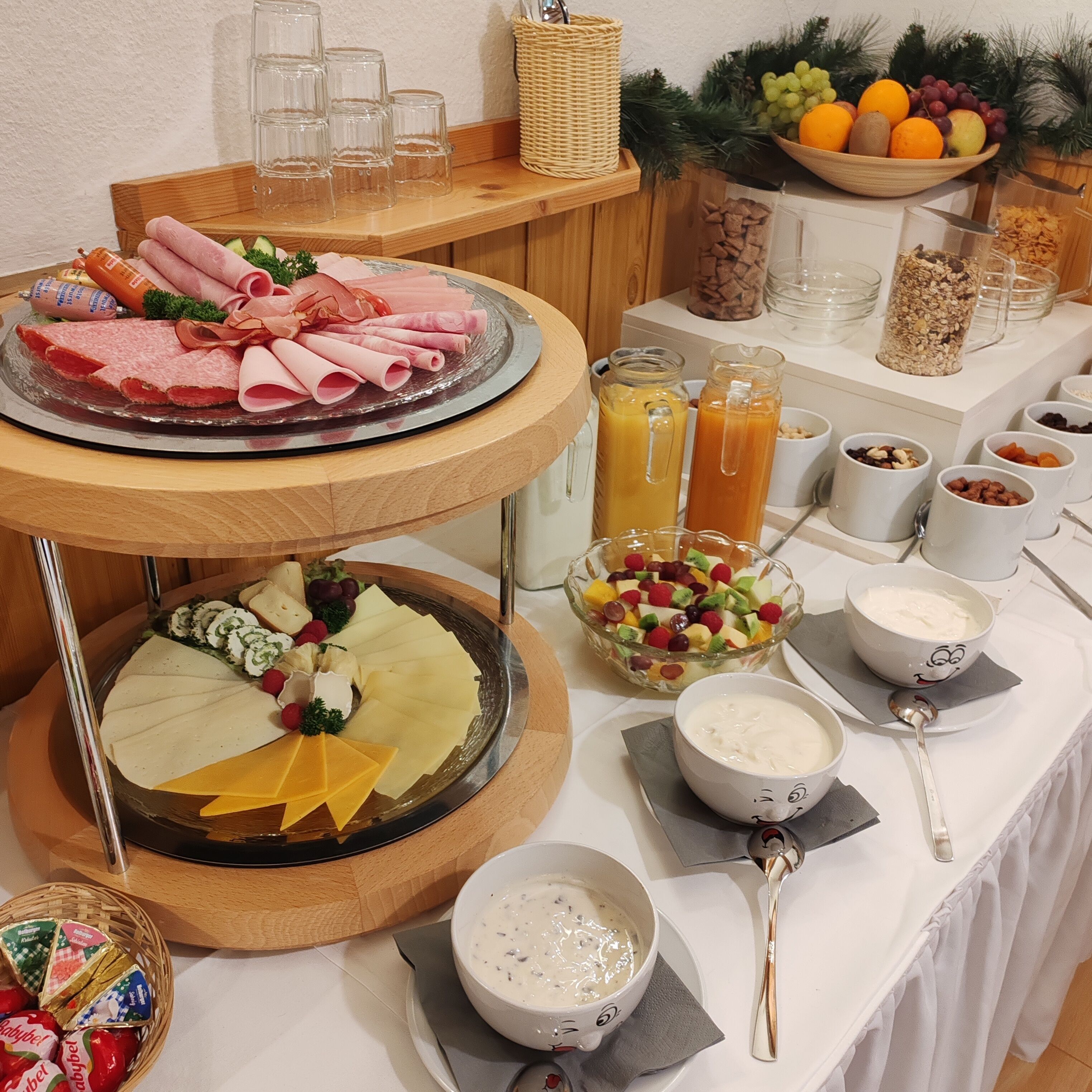 Daily buffet breakfast (EUR 12.00 per person)
