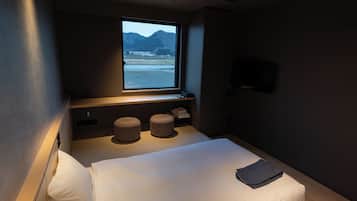 Twin Room, River View | In-room safe, desk, free WiFi, bed sheets
