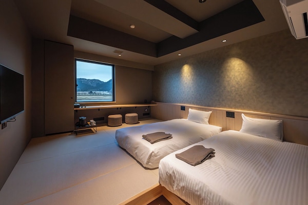In-room safe, desk, free WiFi, bed sheets