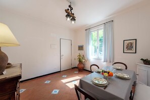 Appartamento familiare, camere multiple (Middle Apartment Vernazza) | Sala da pranzo